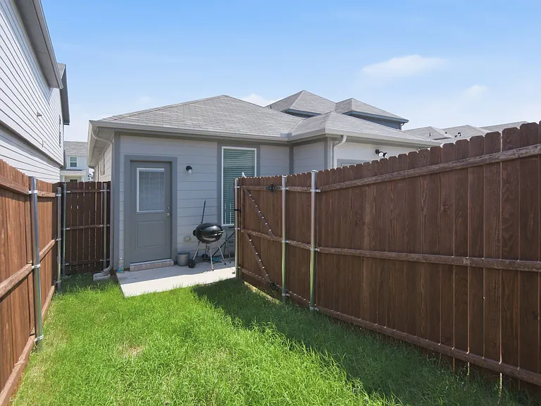 3141 Pecan Farm Ln — Photo 22