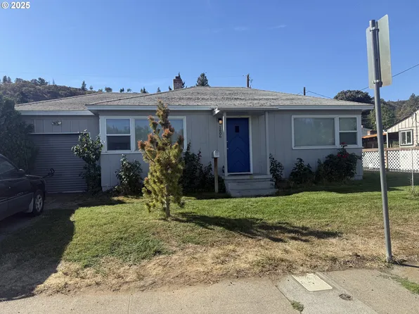 1606 W 10th St, The Dalles, OR 97058