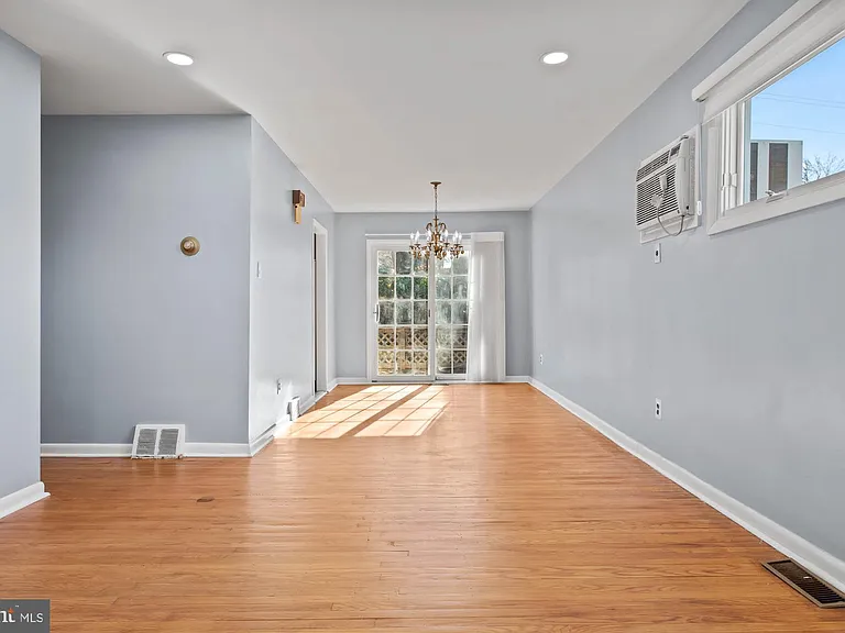309 Williams Rd — Photo 6