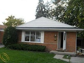 2nd image of 5869 Centralia St