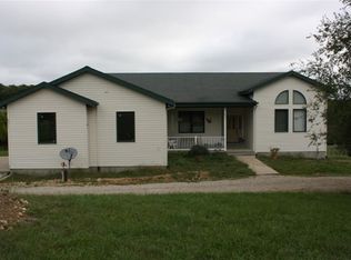 651 Wilderness Dr, Marshfield, MO 65706