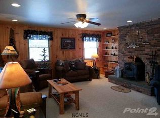382 E Shore Dr, Adirondack, NY 12808