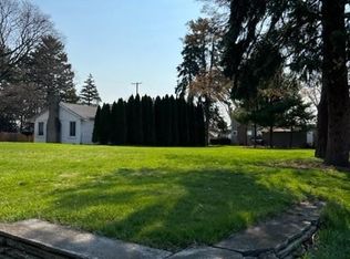 2336 Ottawa River Rd, Toledo, OH 43611
