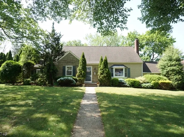 21 Orchard Ter, Clark Twp., NJ 07066