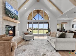 1602 Hunt Dr, Salado, TX 76571