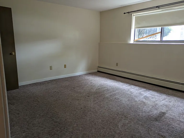 14 Tiffany Rd #2 — Photo 8