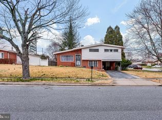 4126 Ronis Rd, Pikesville, MD 21208