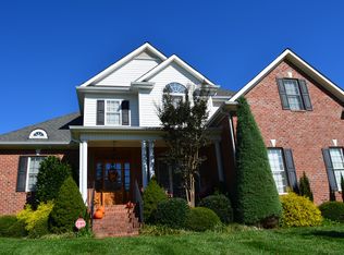 108 Blossom Hill Ct, Mocksville, NC 27028