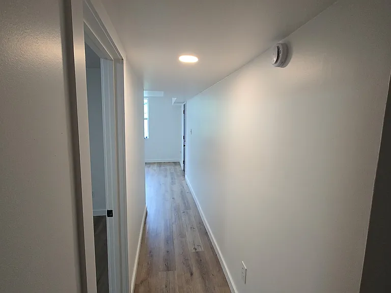400 W 2nd Ave #2 — Photo 7