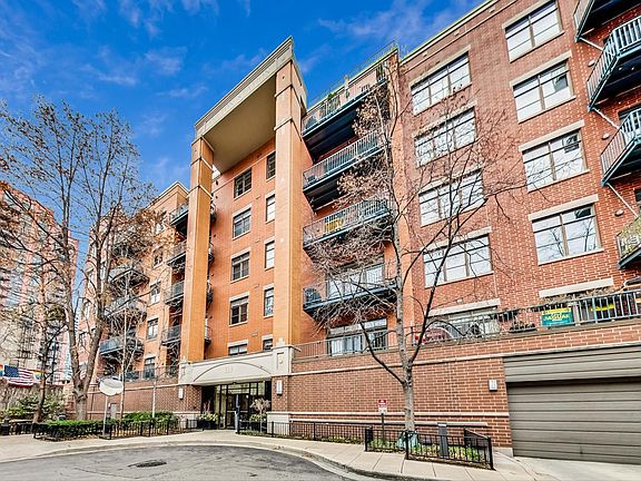 2nd image of 333 N Jefferson St APT 602