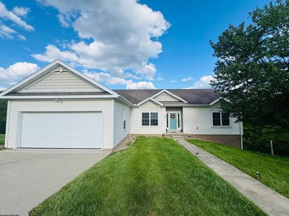 90 Silver Maple Ct, Fairmont, WV 26554