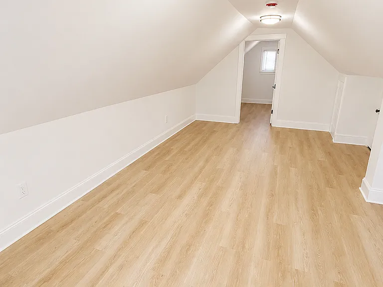 4138 Locust St — Photo 10