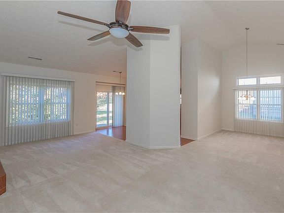 4th image of 1346 Monmouth Dr