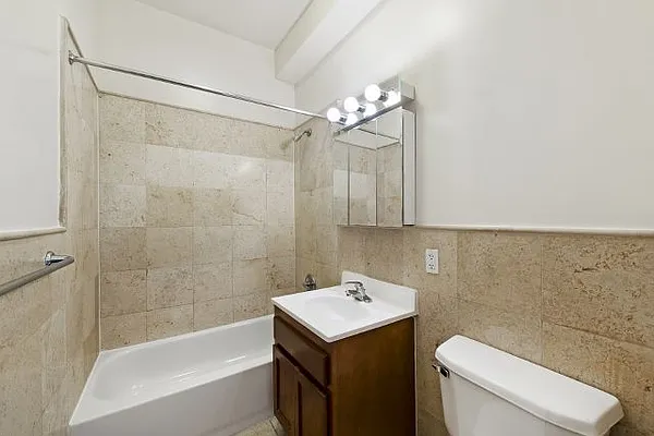 Rented by Bold New York | media 13