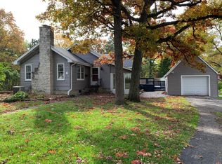 2 E Logan St, Lemont, IL 60439