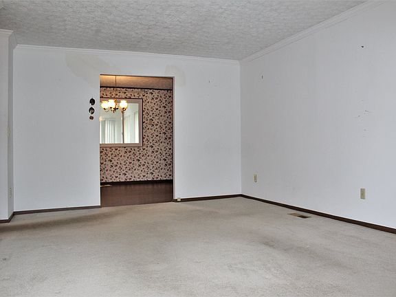 3rd image of 136 Township Road 1273