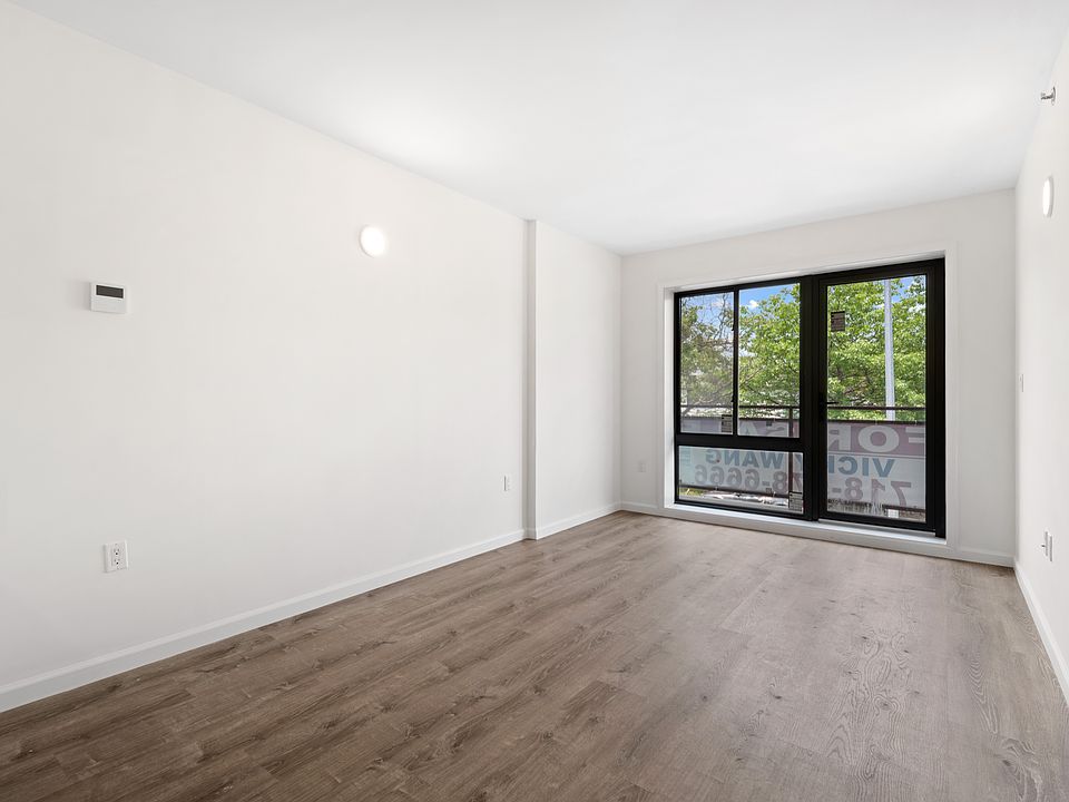 1st image of 21410 15th Ave APT 2H
