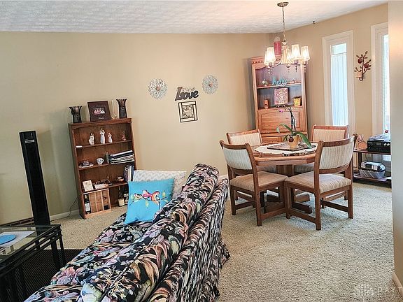5th image of 1140 Wollenhaupt Dr