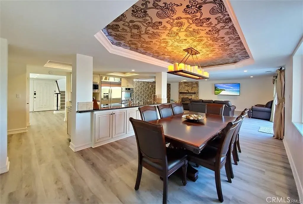4 bed, 3.5 bath, 3309 sqft, $7,750 — Photo 4