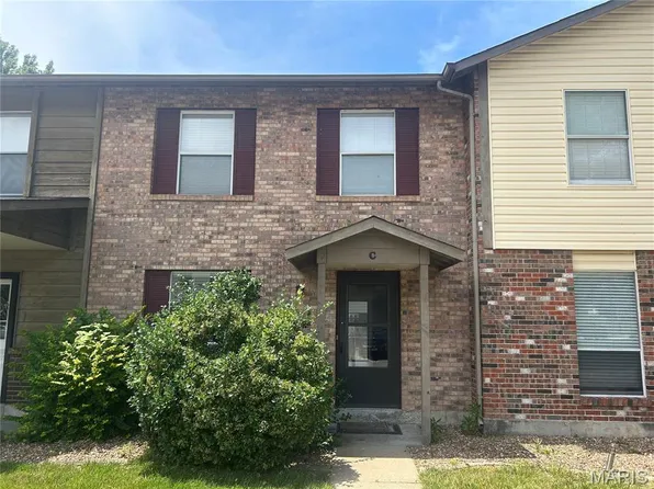 47 Park Charles Blvd S APT C, Saint Peters, MO 63376