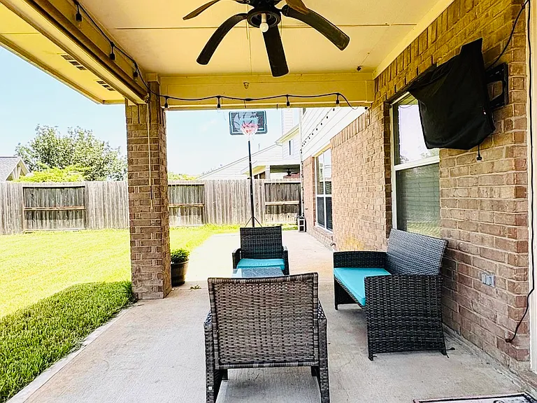 17515 Cypress Orchard Ln — Photo 15