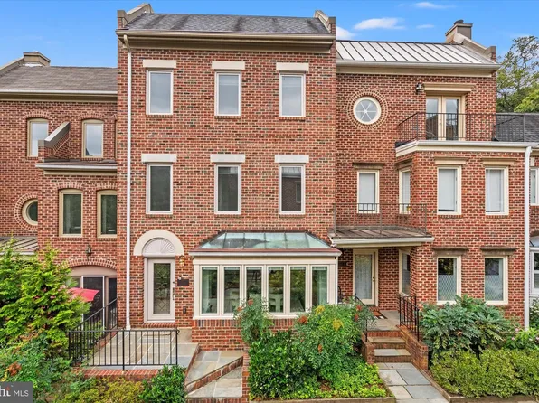 4024 Chancery Ct NW, Washington, DC 20007