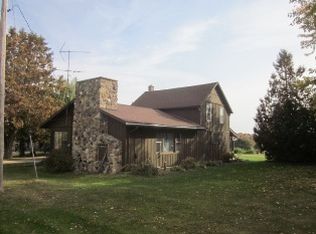 W8172 Van Wormer Rd, Wonewoc, WI 53968