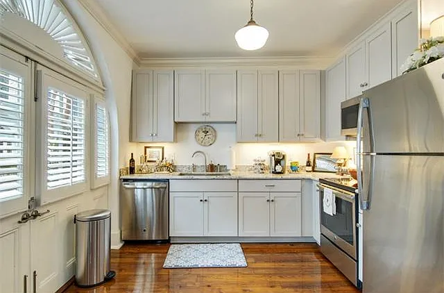 724 Governor Nicholls St #G — Photo 1