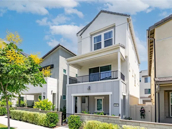 241 Goldfinch St, Ladera Ranch, CA 92694