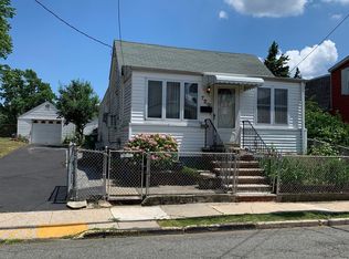 720 Mary St, Perth Amboy, NJ 08861