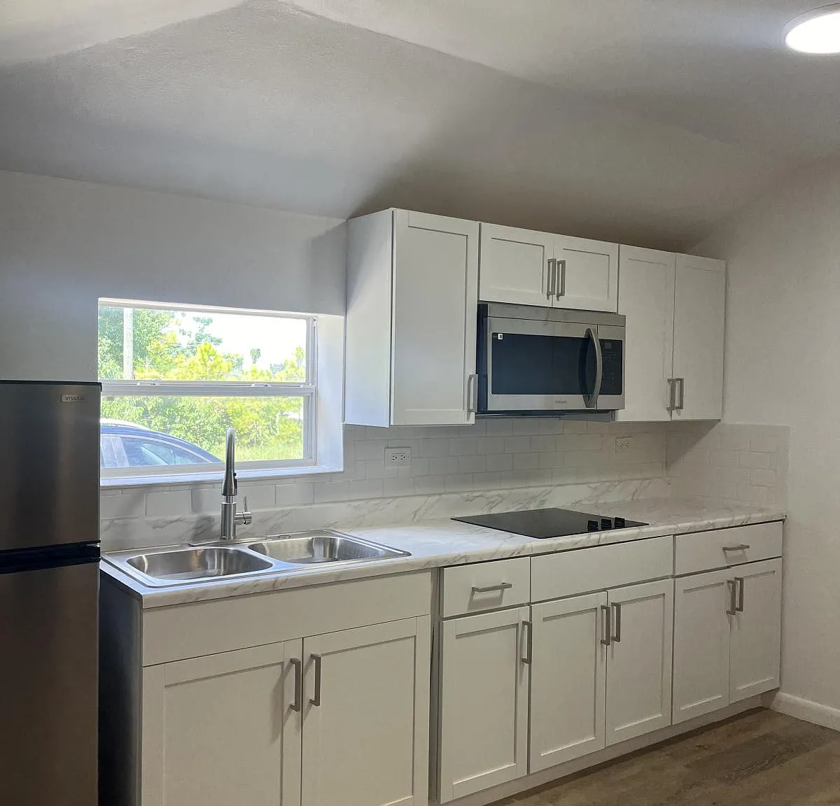 875 South Lake Shore Way - 5 — Photo 2