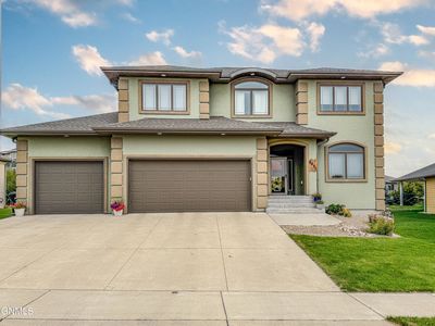 3611 Chisholm Pl, Bismarck, ND, 58503