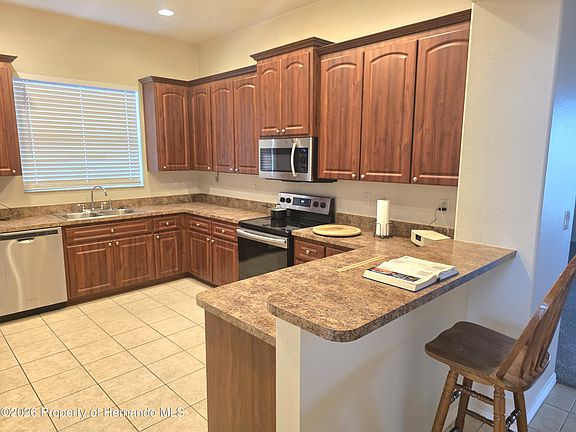 4th image of 4266 High Ridge Ave
