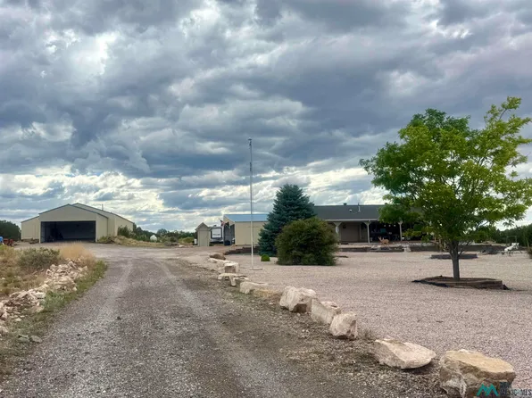21 Squirrel Trl, Grants, NM 87020