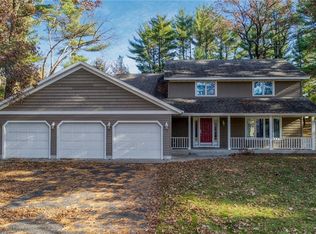 3729 Forest Knoll Dr, Eau Claire, WI 54701