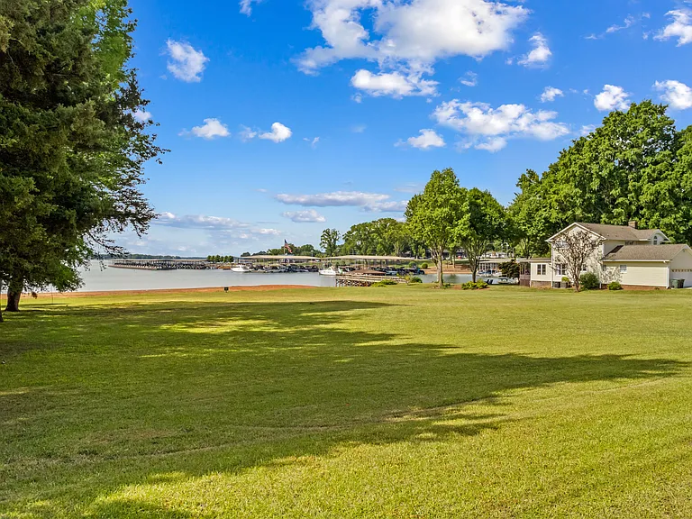 Lake access! Private picnic and swim area available only to neighbors! Can put your paddleboards or kayaks in right here!