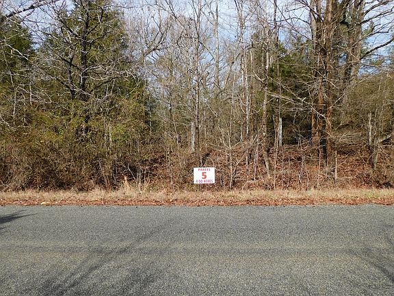 2nd image of Carr Ln