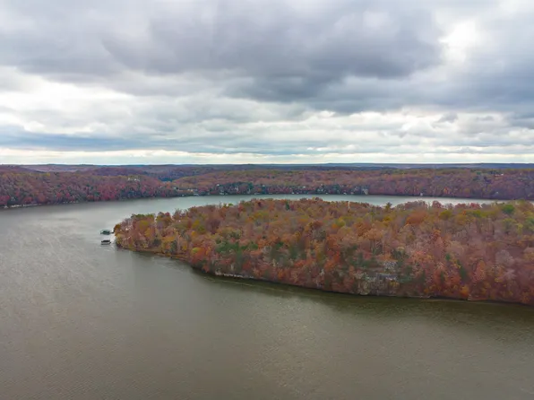 Emerald Hills Dr, Edwards, MO 65326