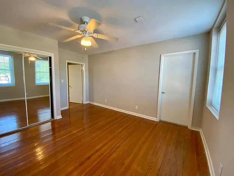 Andrews Court — Photo 10