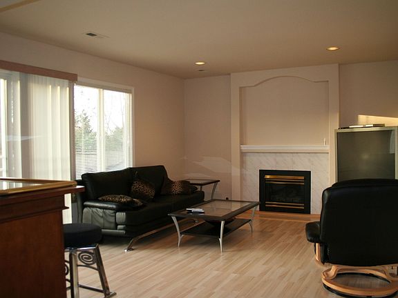 Family room w/ area for flat screen TV