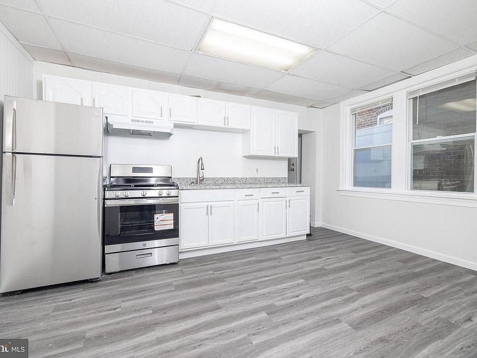 1st image of 1739 W 5th St #1