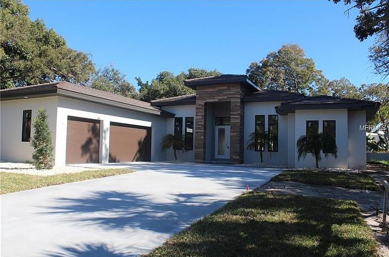 1st image of 580 Bellora Way