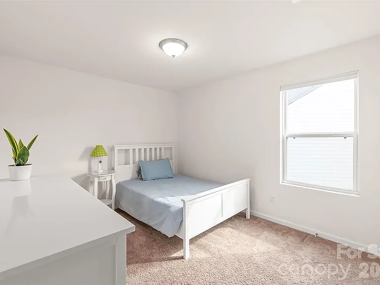 460 Caleb St — Photo 12