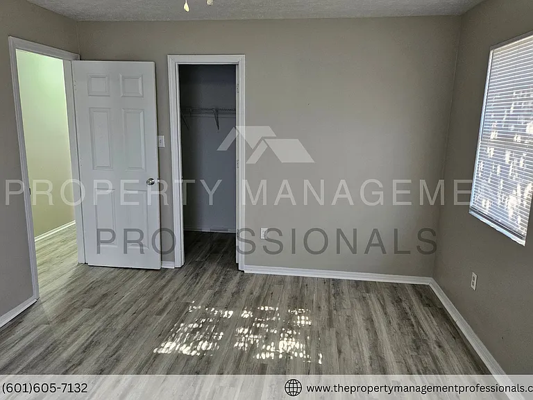 2814 Smith Robinson St — Photo 17