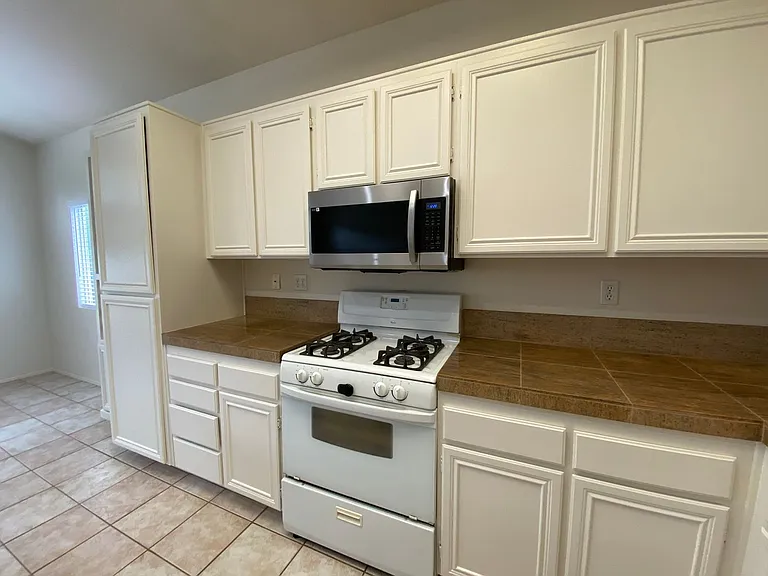 29705 Nandina Dr — Photo 26