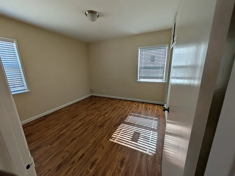 4670 W El Segundo Blvd #B — Photo 14