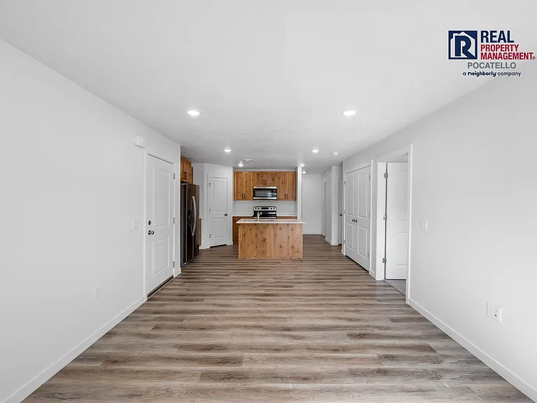 1014 W Quinn Rd #8 — Photo 9