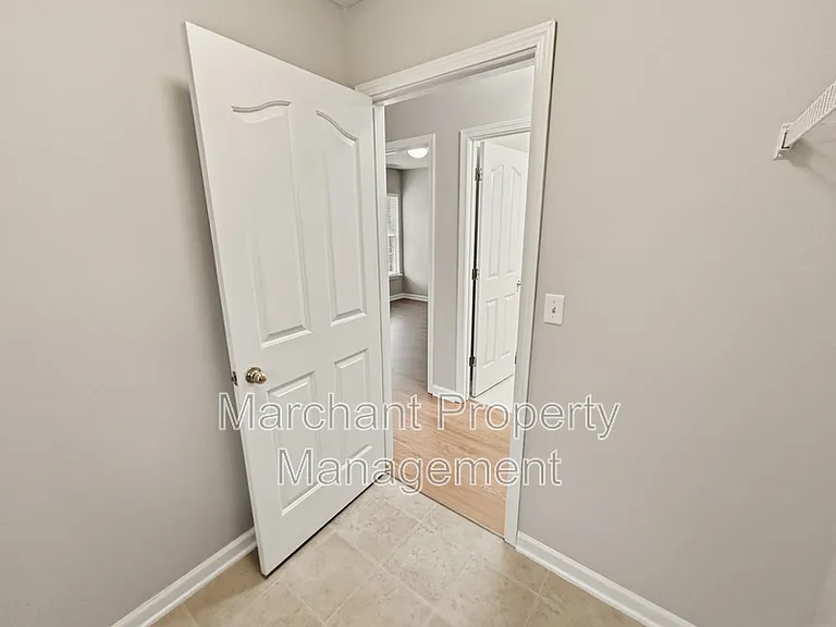 776 Waterbrook Ln — Photo 46