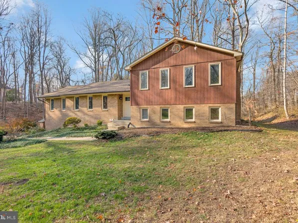 2971 Cedarwood Ln, Dunkirk, MD 20754