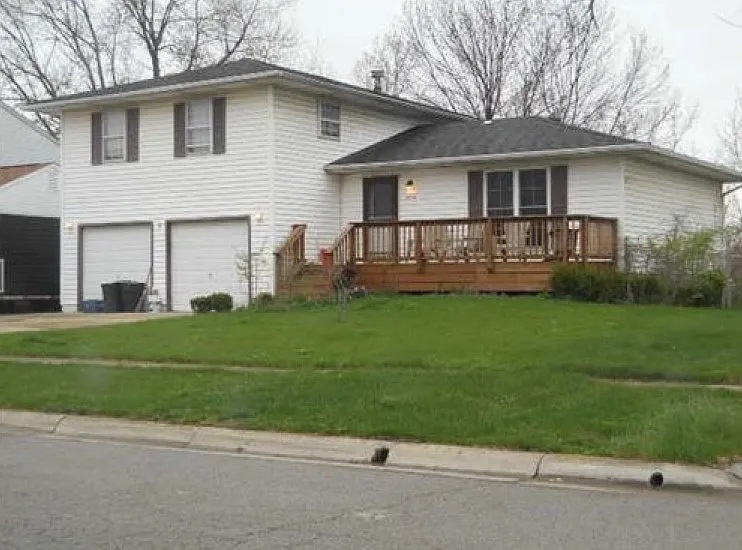 2314 Blodwen Cir photo 1